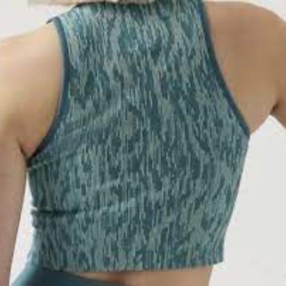 Athleta Tank Top Seamless Crop Rib Active MEDIUM Reef Green Spacedye #882313-01 - Picture 2 of 10